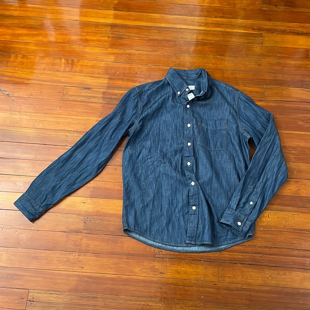GAP Chambray Button Down